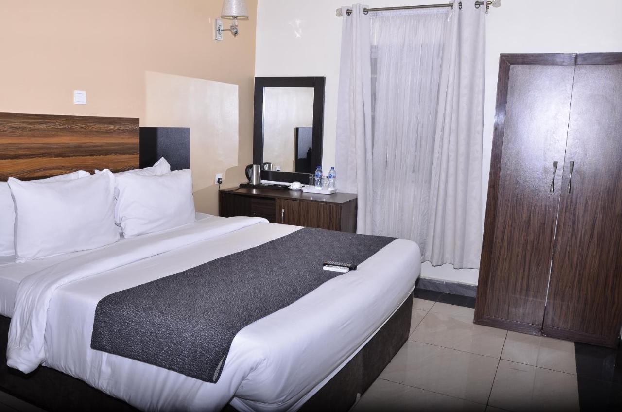 Residency Hotels Enugu Independence Layout Extérieur photo