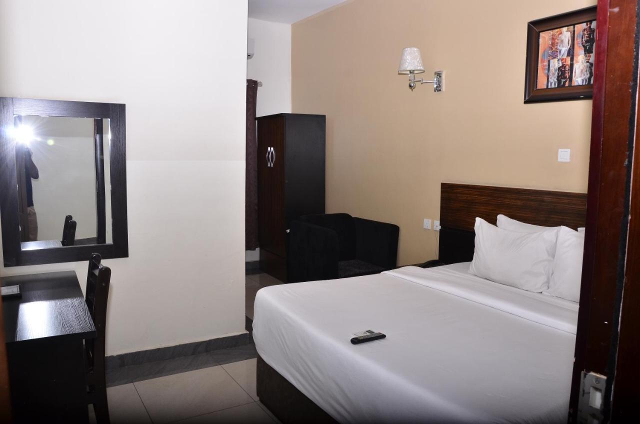Residency Hotels Enugu Independence Layout Extérieur photo